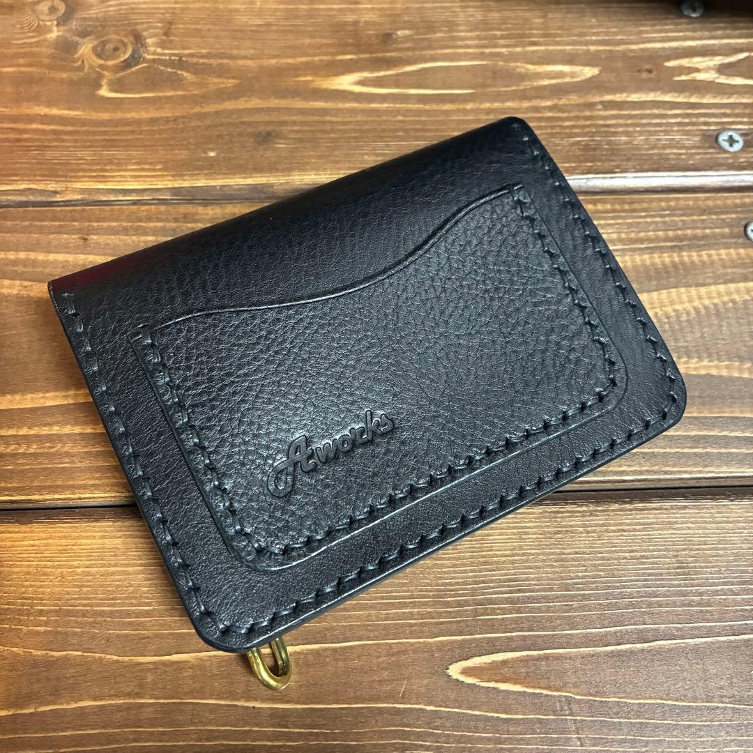 ショートトラッカーウォレット ネブラスカブラック　クロスボールコンチョ