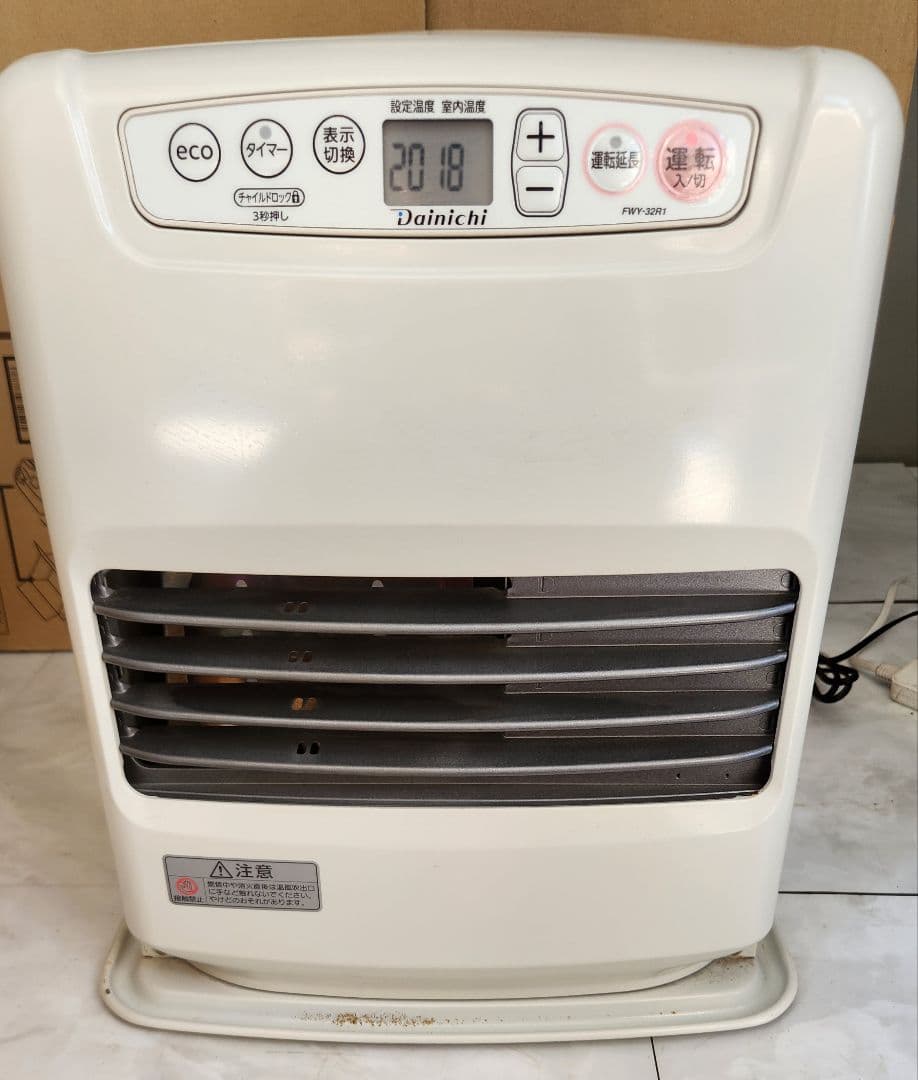 22年製 Dainichi FWY-32R1 石油ファンヒーター 001
