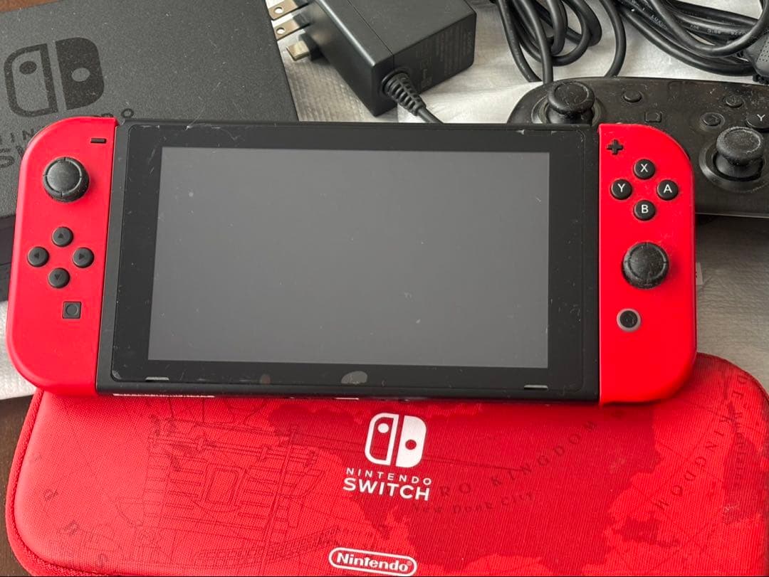 Switch（マリオオデッセイエディション）※プロコン１台セット！