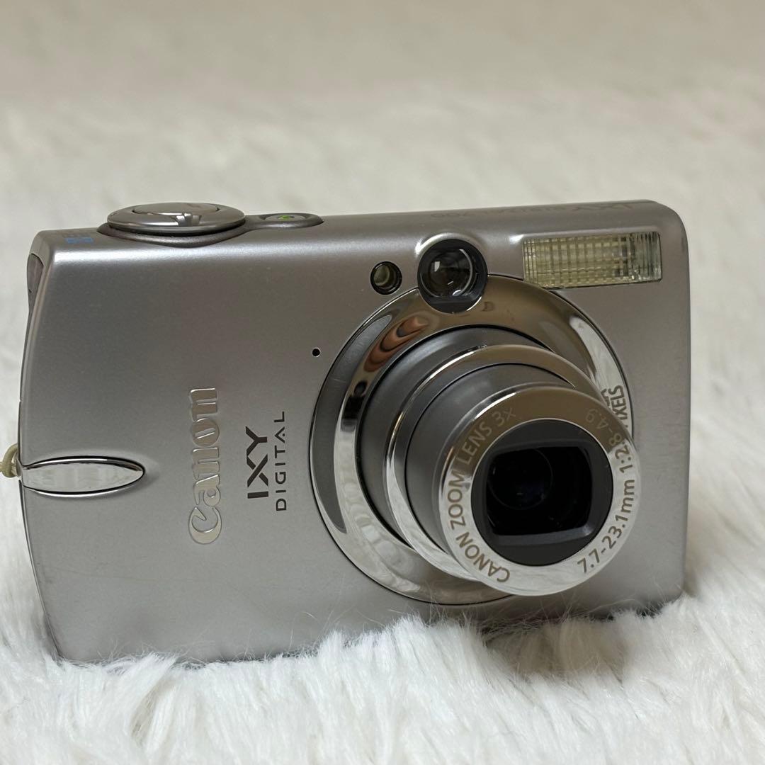 美品　Canon IXY 700 PC1169 充電器　箱　コンデジ　動作品