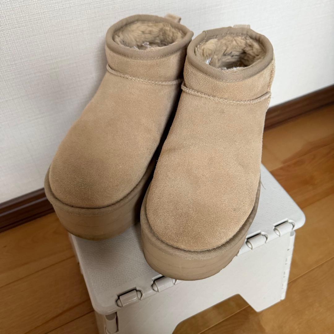UGG アグ 厚底ブーツ クラシック ウルトラミニ プラットフォーム ブーツ