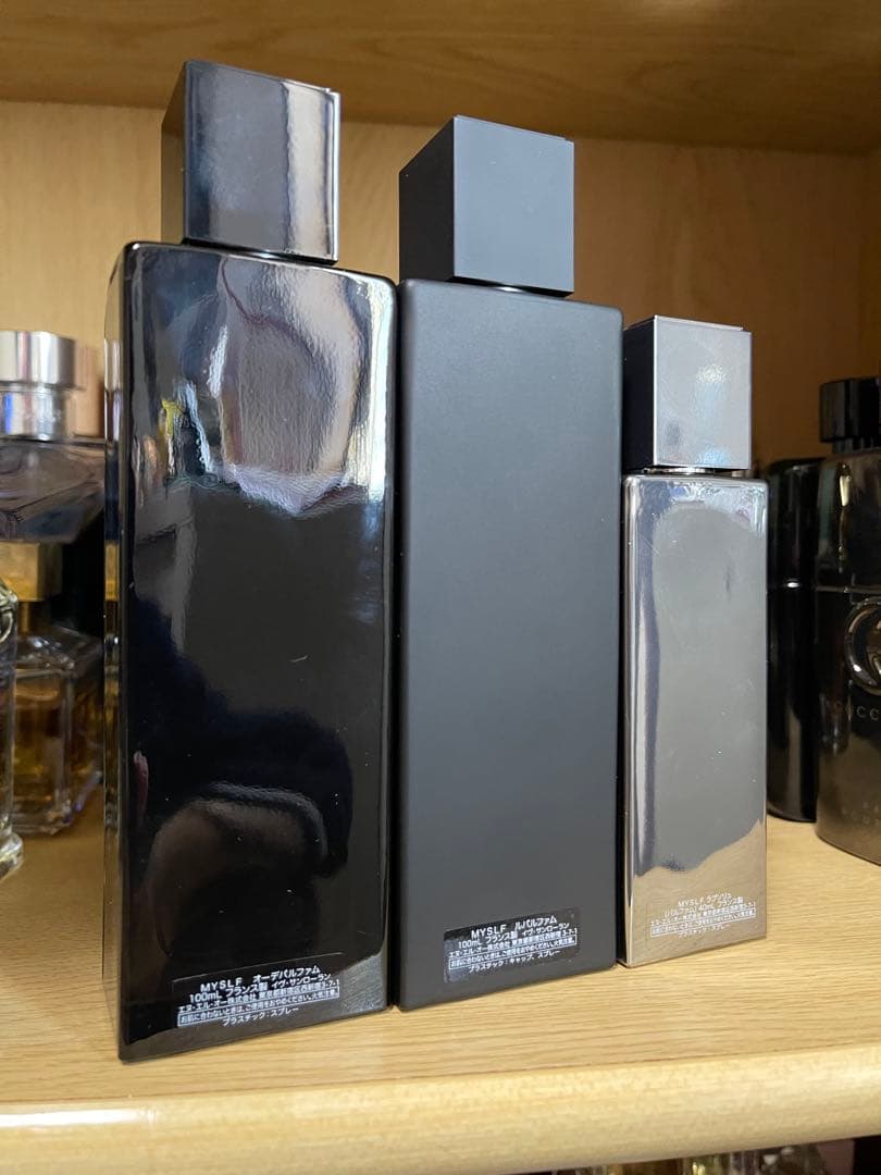 ハナさん　4点 YSL MYSLF マイセルフ と Prada オムインテンス