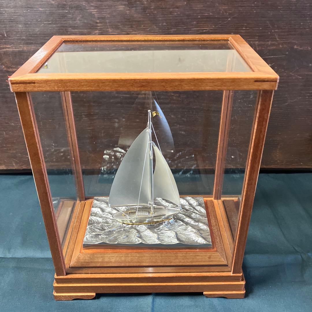 シルバー950 SILVER 銀製　帆船　ヨット　置物　ガラスケース入り
