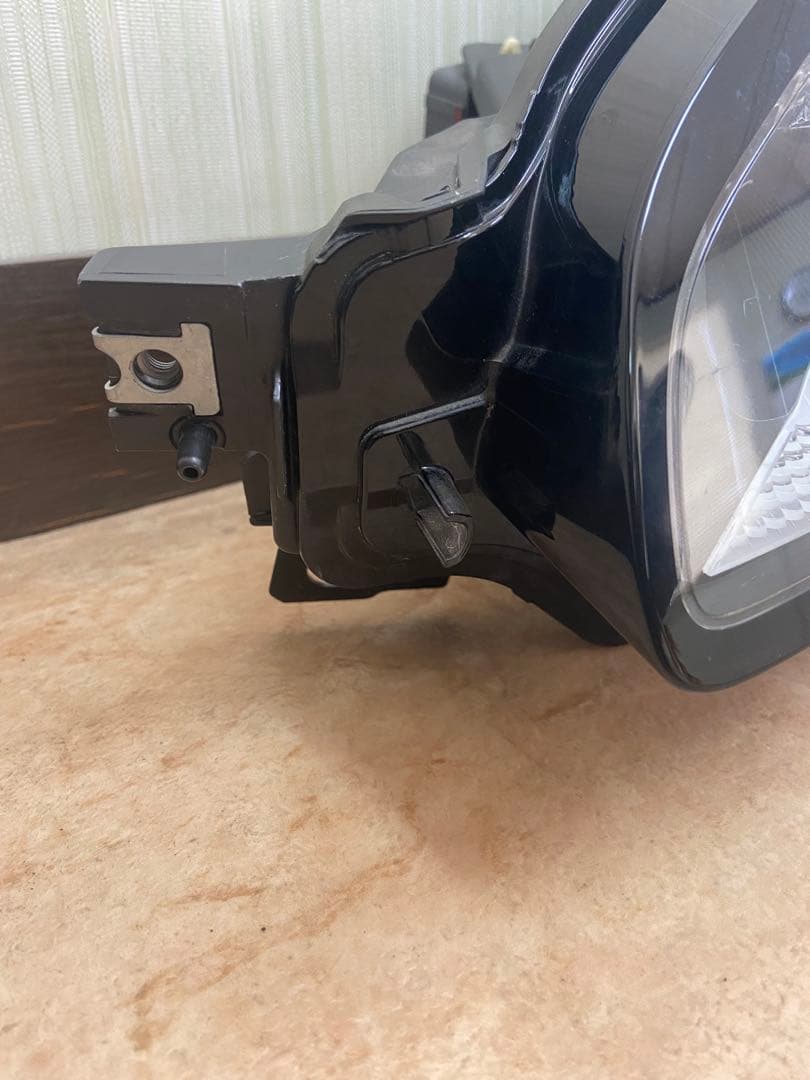 GR86 左ヘッドライト　3BA-ZN8 美品