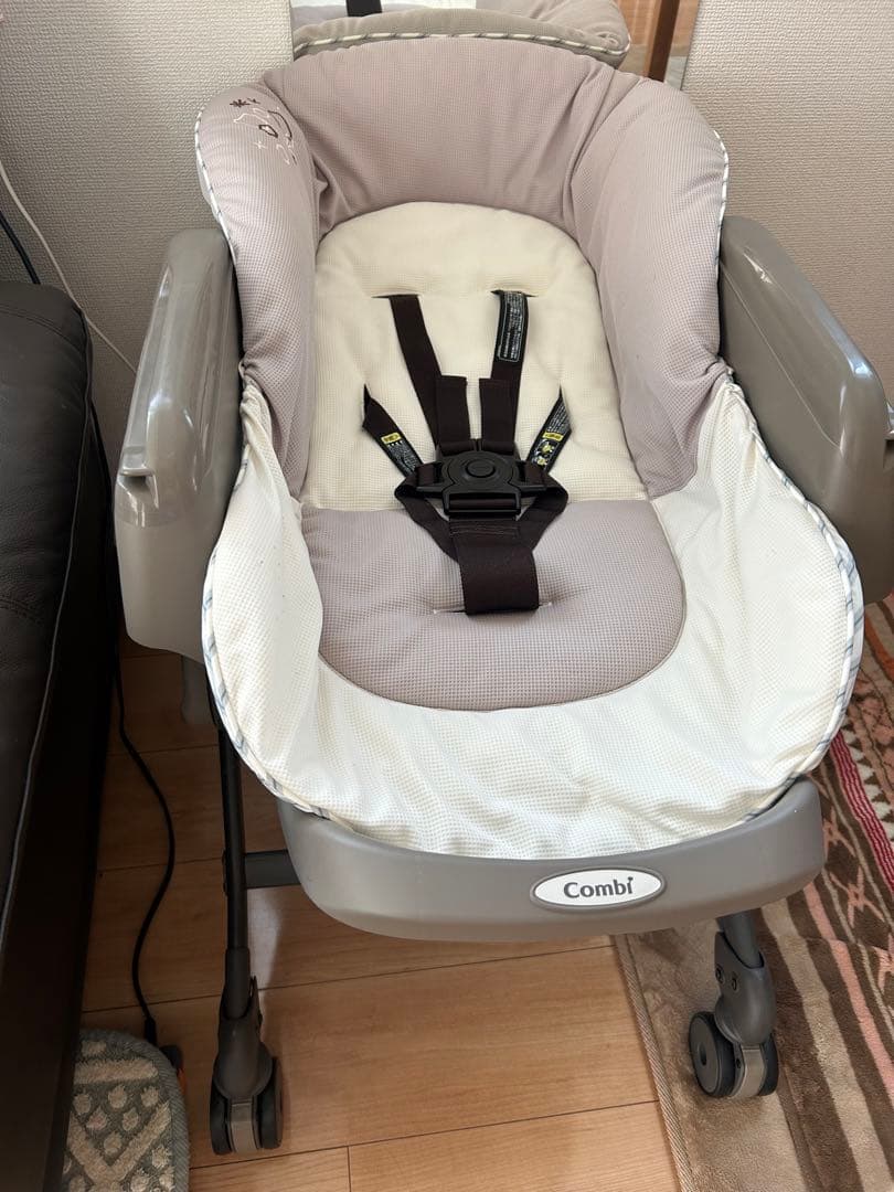 コンビ ネムリラFF/キャンディベージュ 手動