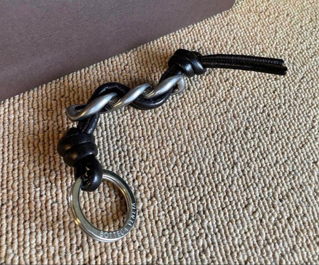 BOTTEGA VENETA ボッテガヴェネタ イントレチャート キーリング