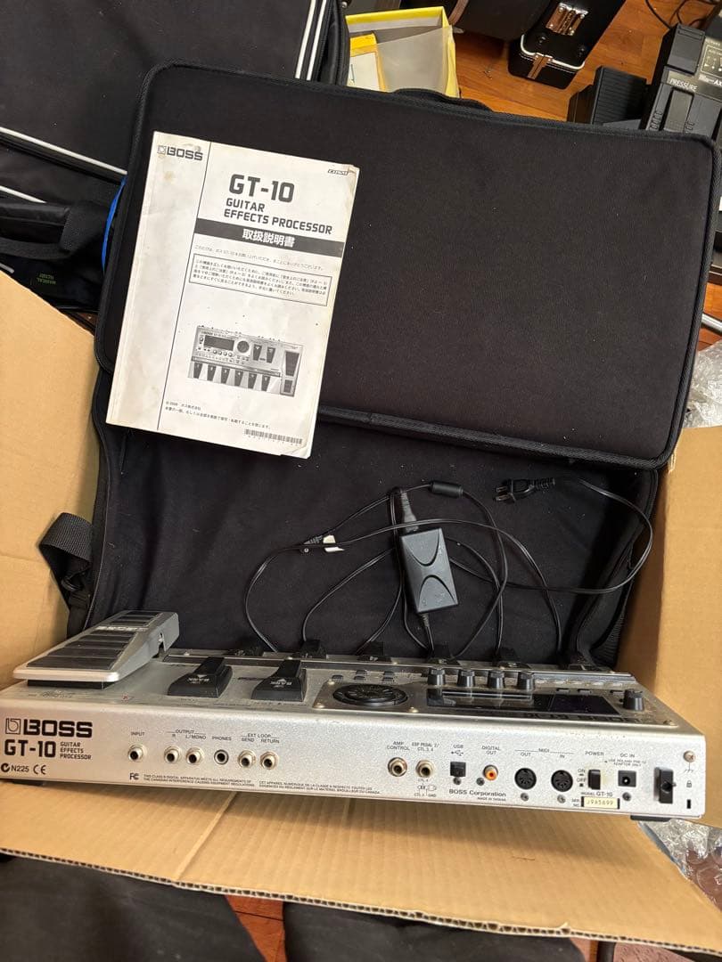 Boss GT-10 ケース付き　スギゾー