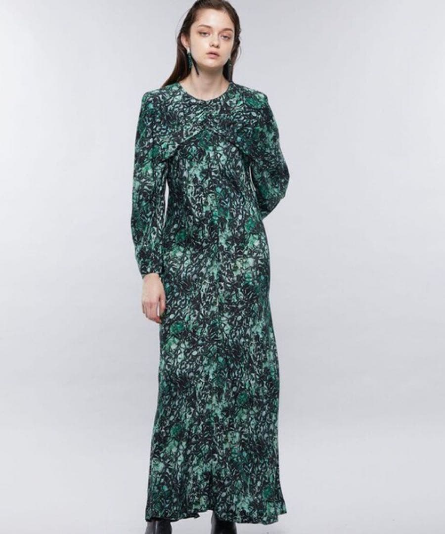 美品 ⭐︎ TOGA PULLA トーガプルラ インナープリントワンピース