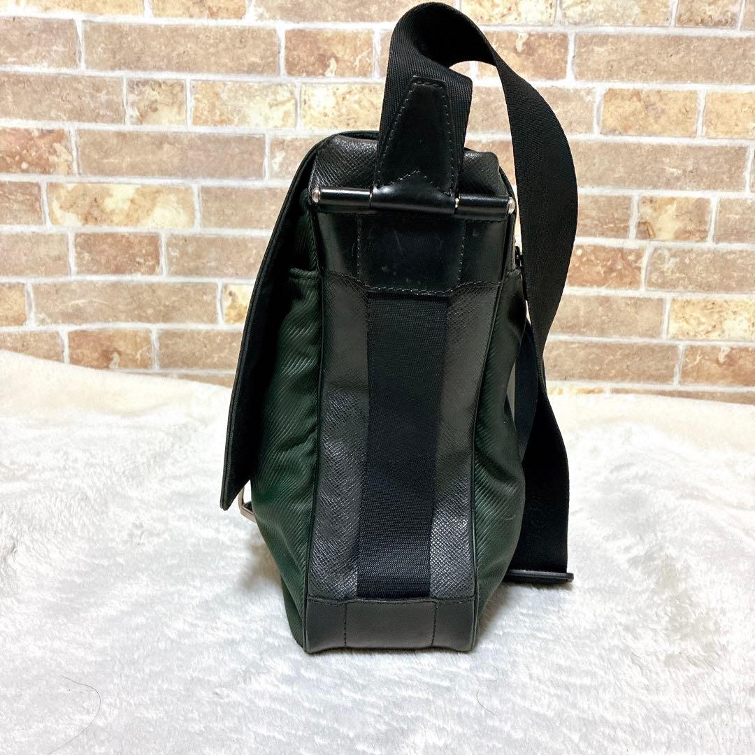 ルイヴィトン　デルスー　タイガ　ショルダーバッグ　メッセンジャーバッグ