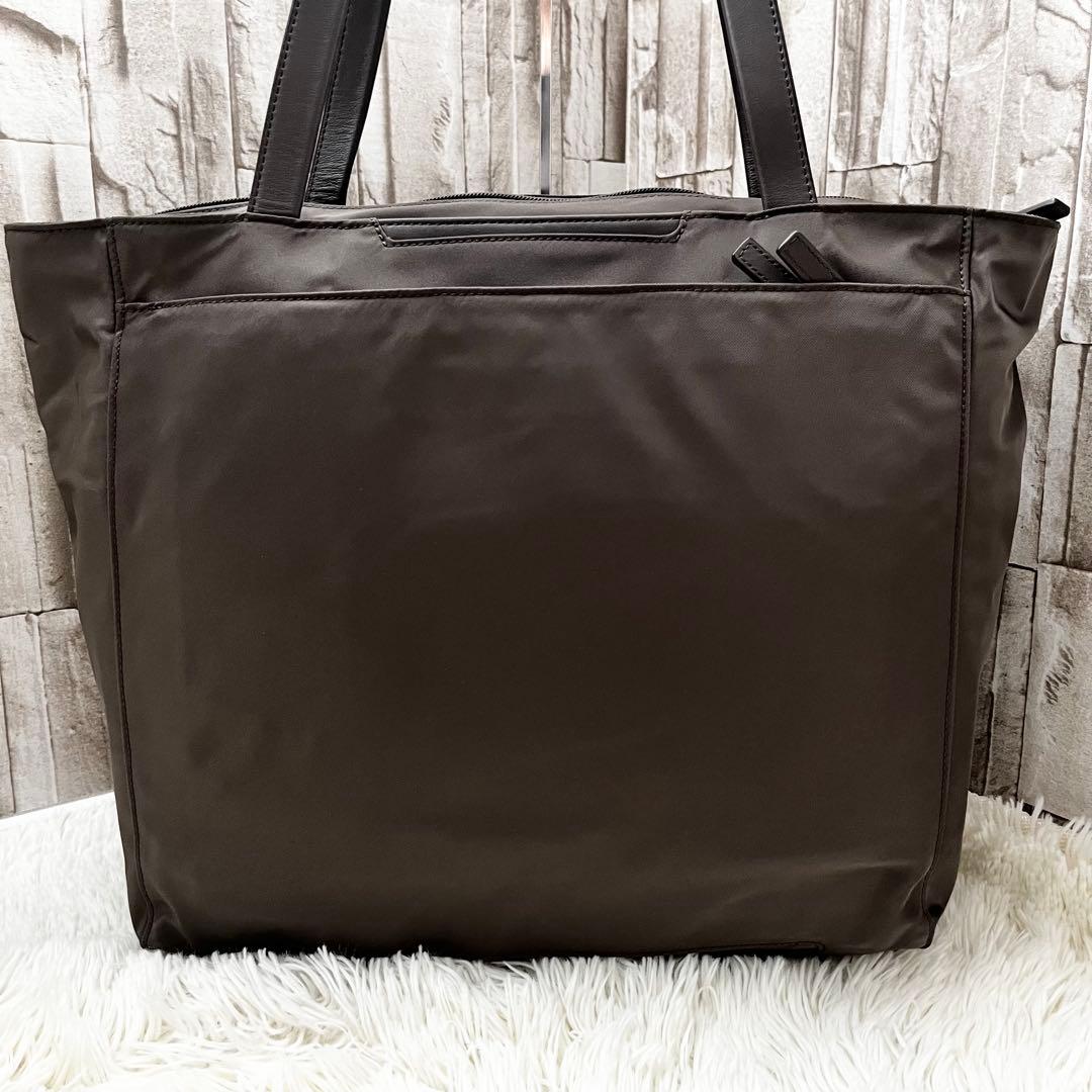 極美品　TUMI VOYAGEUR ビジネス・トート　ナイロン　ココアブラウン