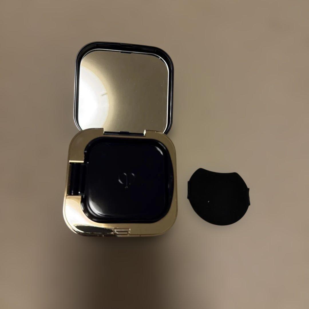 クレド・ポーボーテ　タンクッションエクラ　ルミヌ