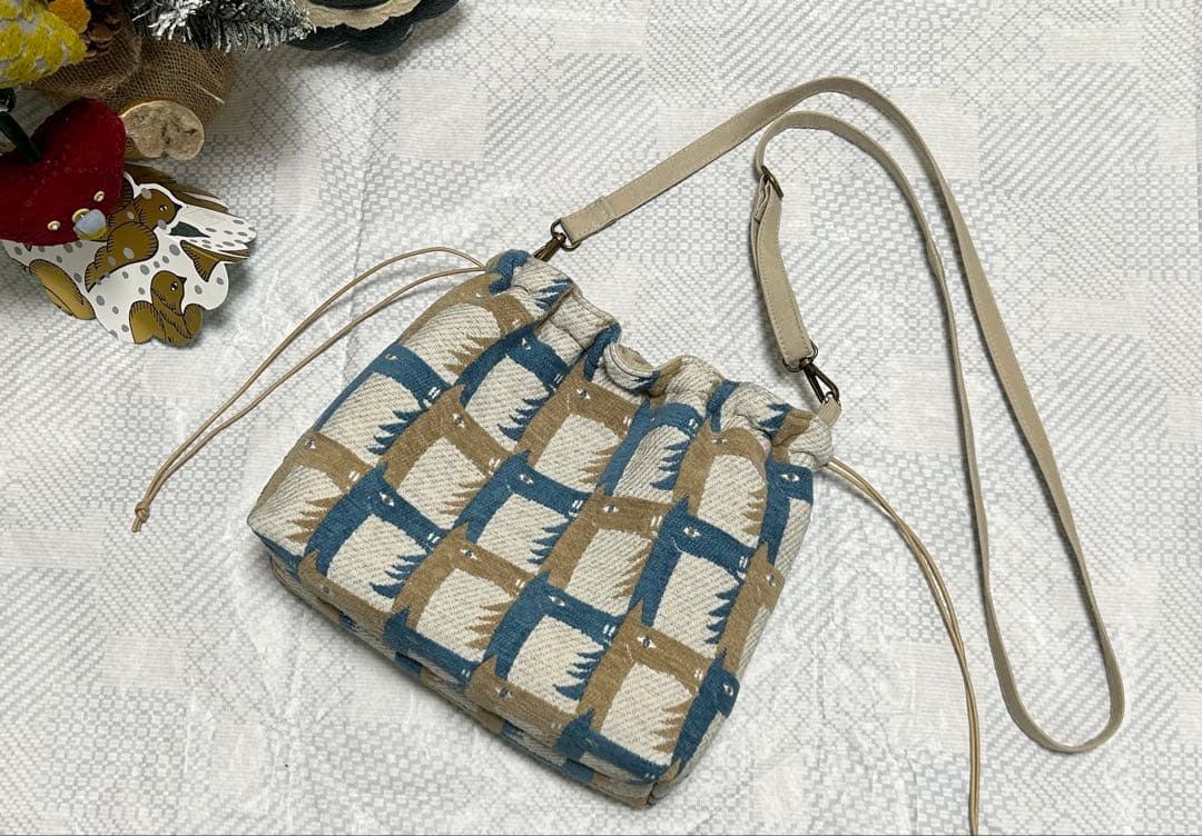 再販ハンドメイド＊ミナペルホネン＊thoroughbred＊きんちゃくポシェット