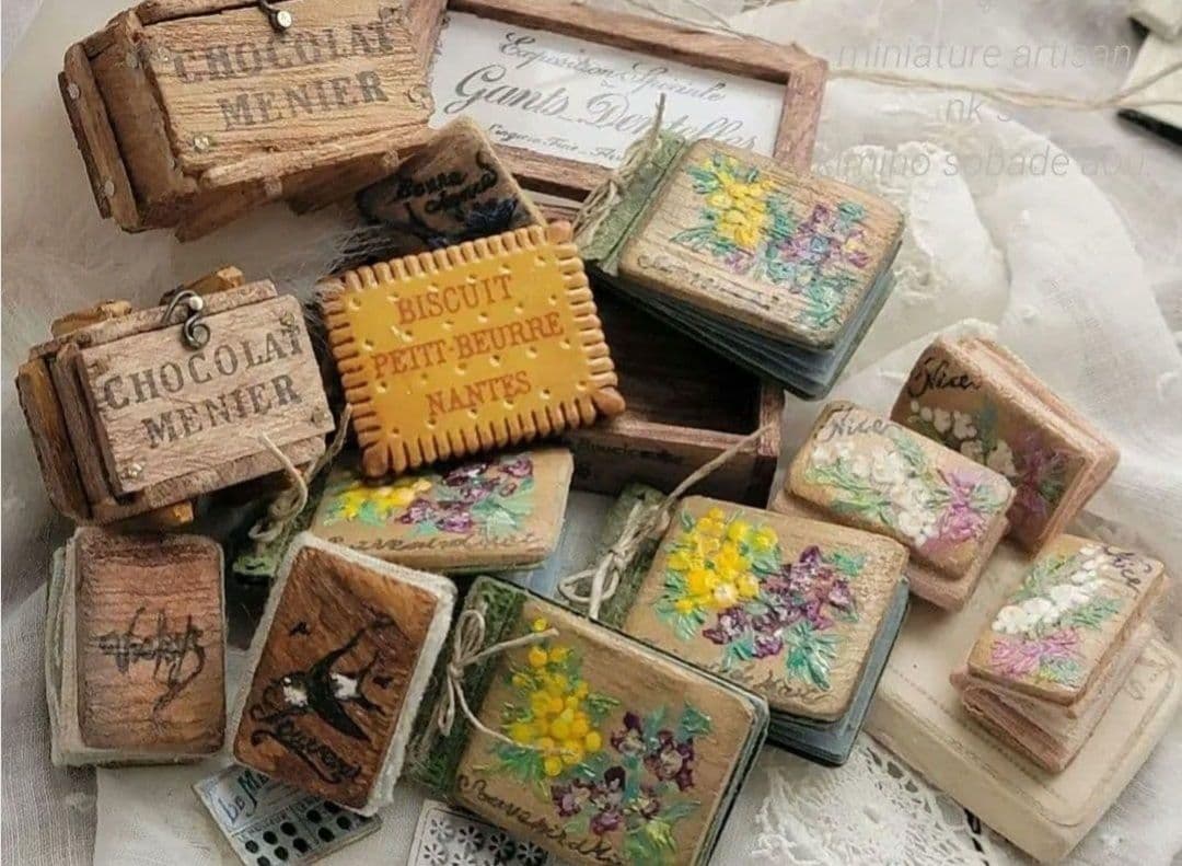 ビスケットプレート　ミニチュア小物フランスフェーブluビスケット入手困難　　4つ