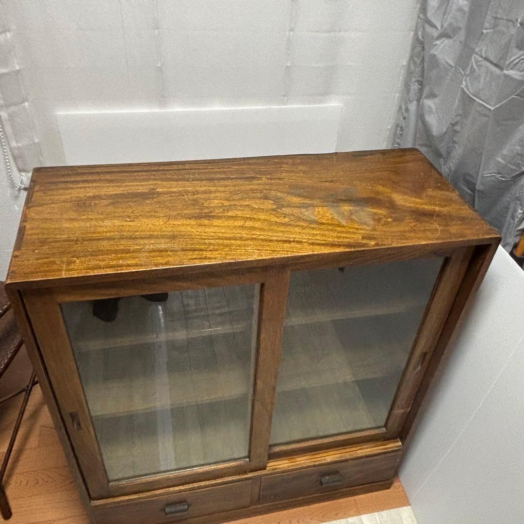 レトロ　アンティーク　飾り棚　キャビネット　古民家　食器棚　ガラス棚　カフェ