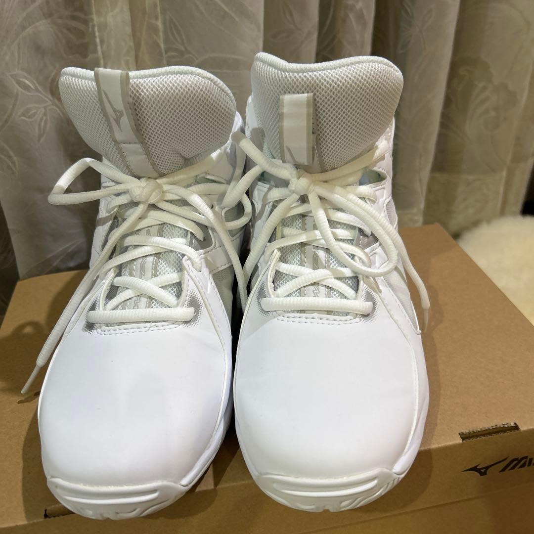 ウェーブダイバース　LG4 24cm ホワイト✖︎シルバー　　 ハイカットモデル