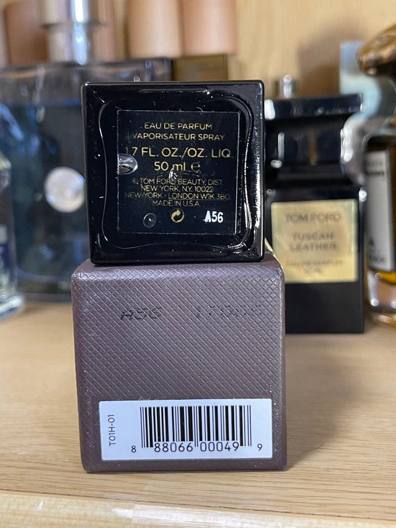 TOM FORD ノワール デ ノワール オーデパルファン 50ml