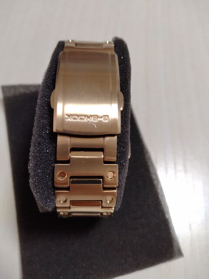 【最終価格】（62）G-SHOCK　フルメタル　GMW-B5000 ゴールド