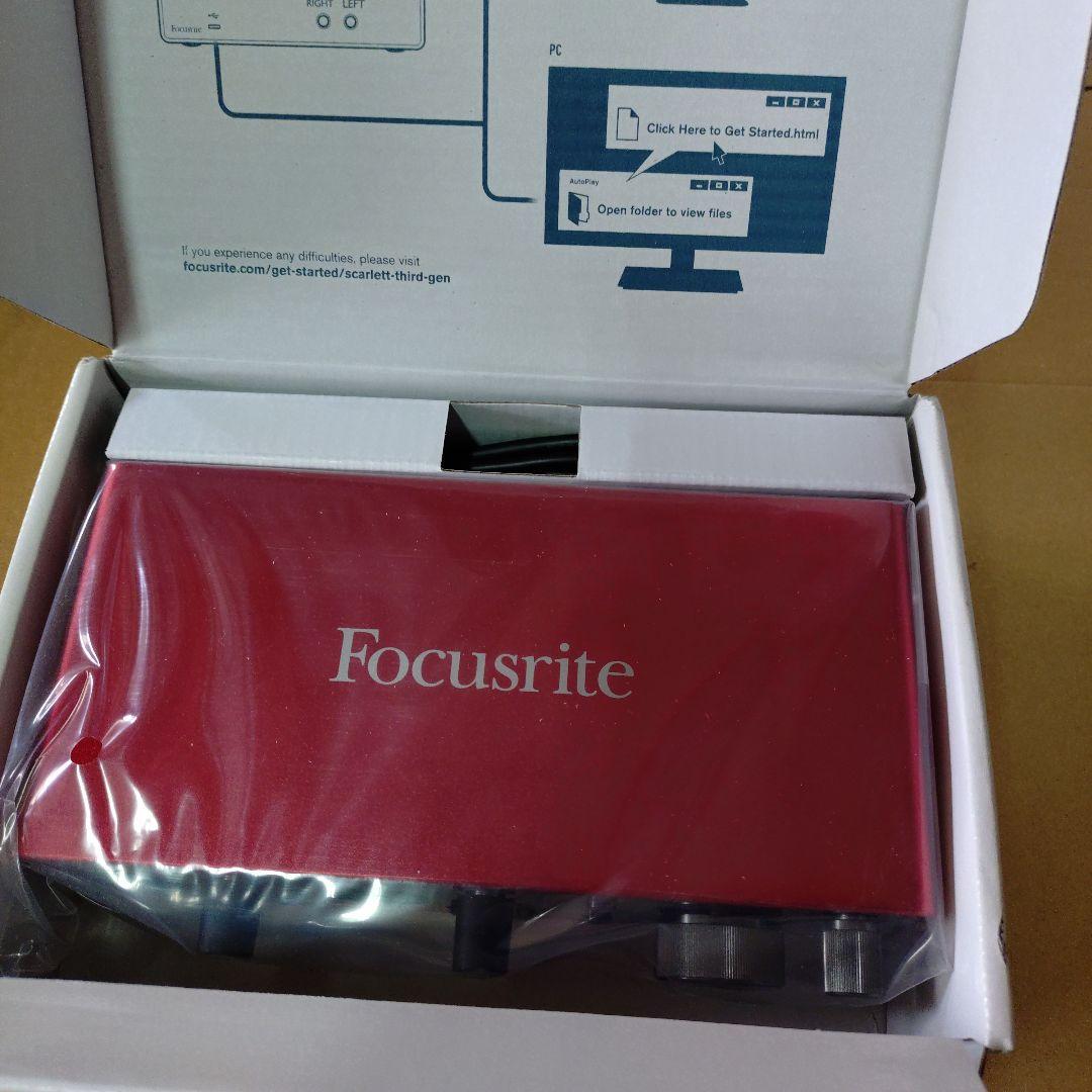 Focusrite Scarlett 2i2 オーディオインターフェイス