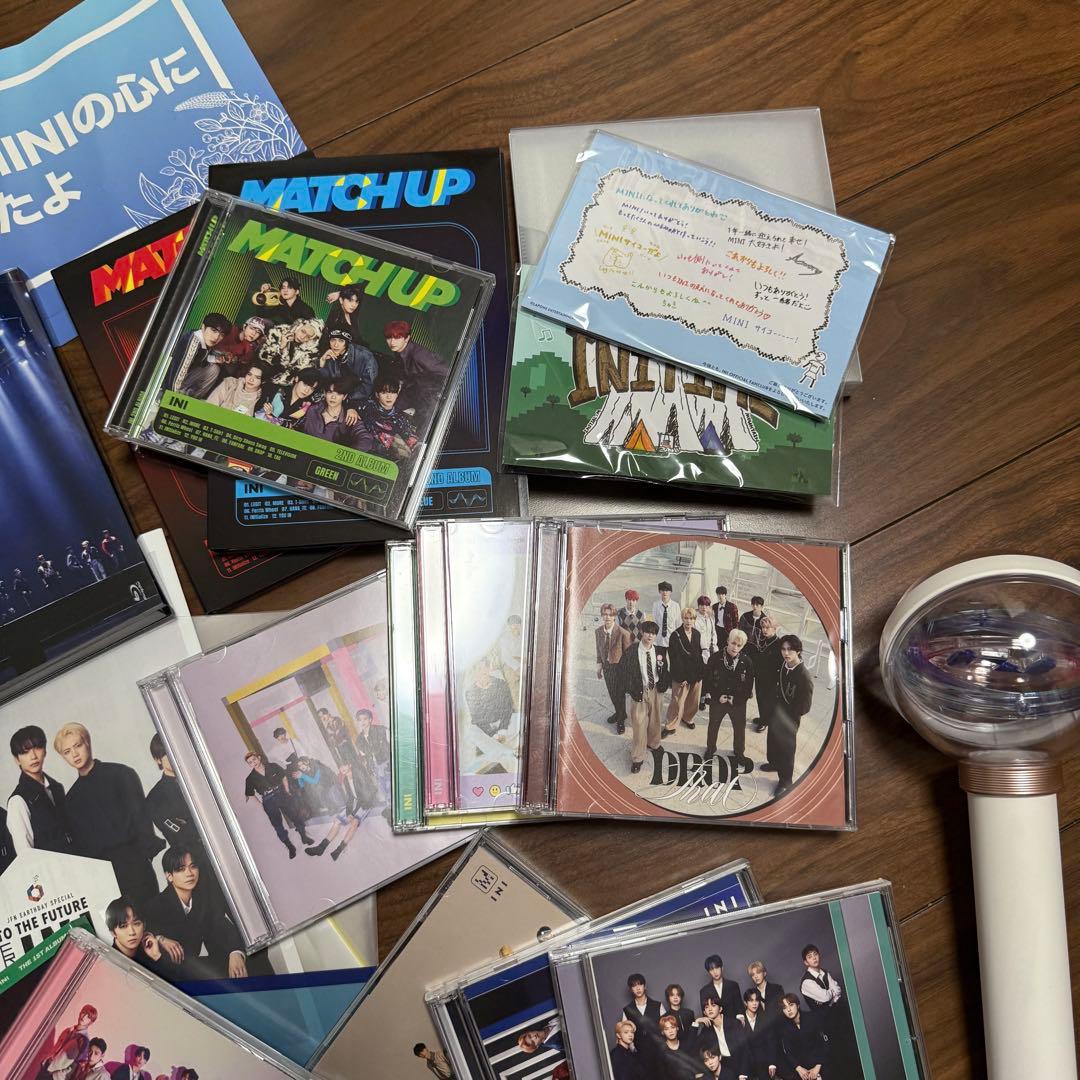 トレカ44枚　レア　INI 初期グッズセット フォトカード付き　ペンライト