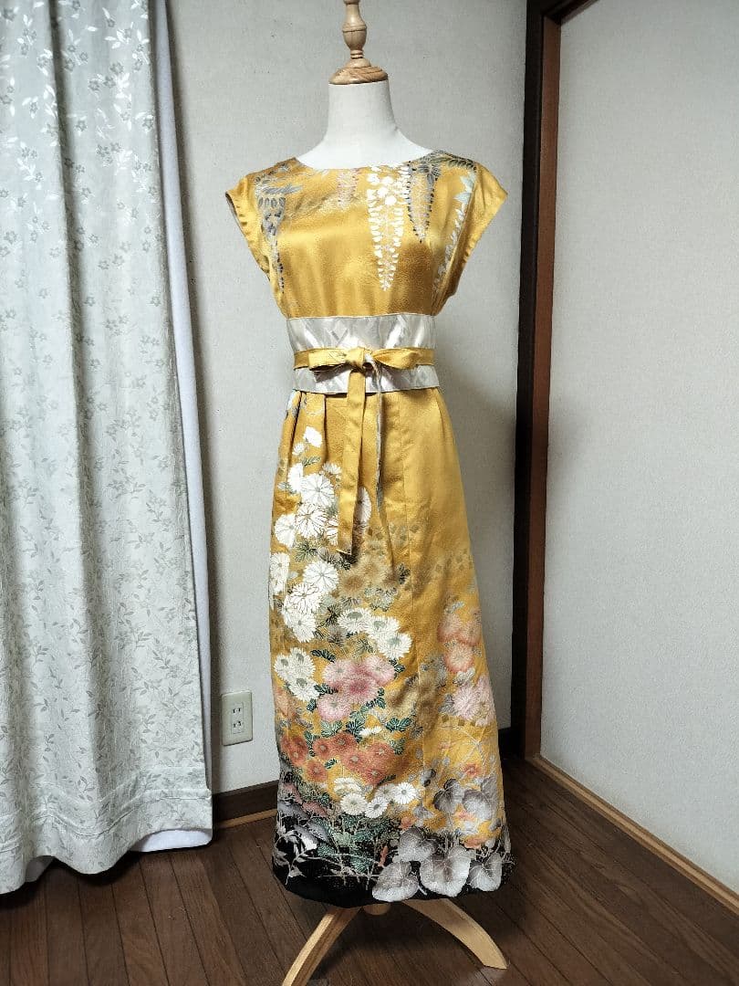 着物リメイク　振袖　草花文　ワンピース