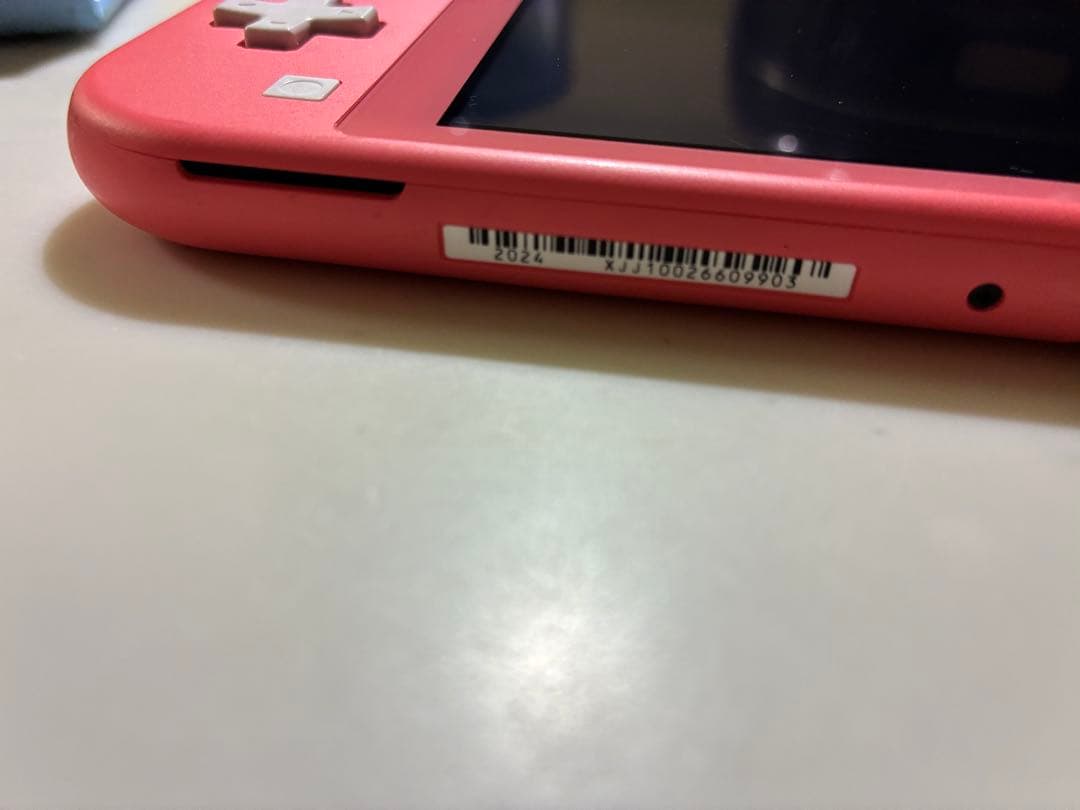 Nintendo Switch Lite コーラル シリコンカバー付き