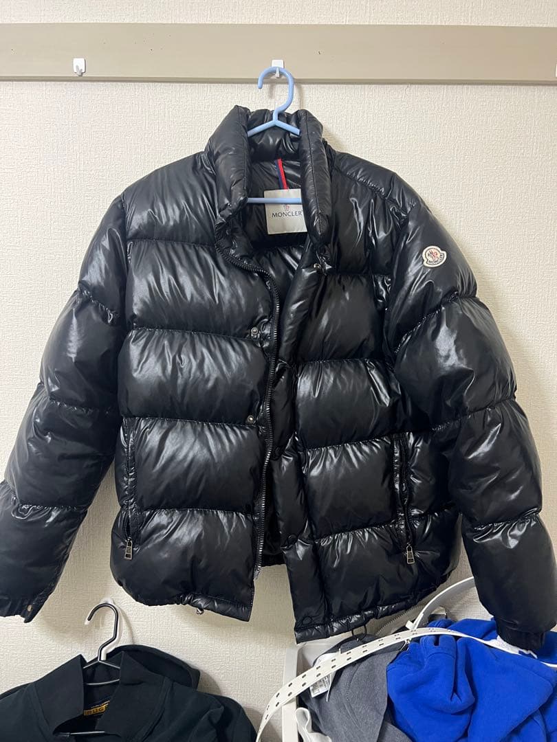 MONCLER ダウンジャケット