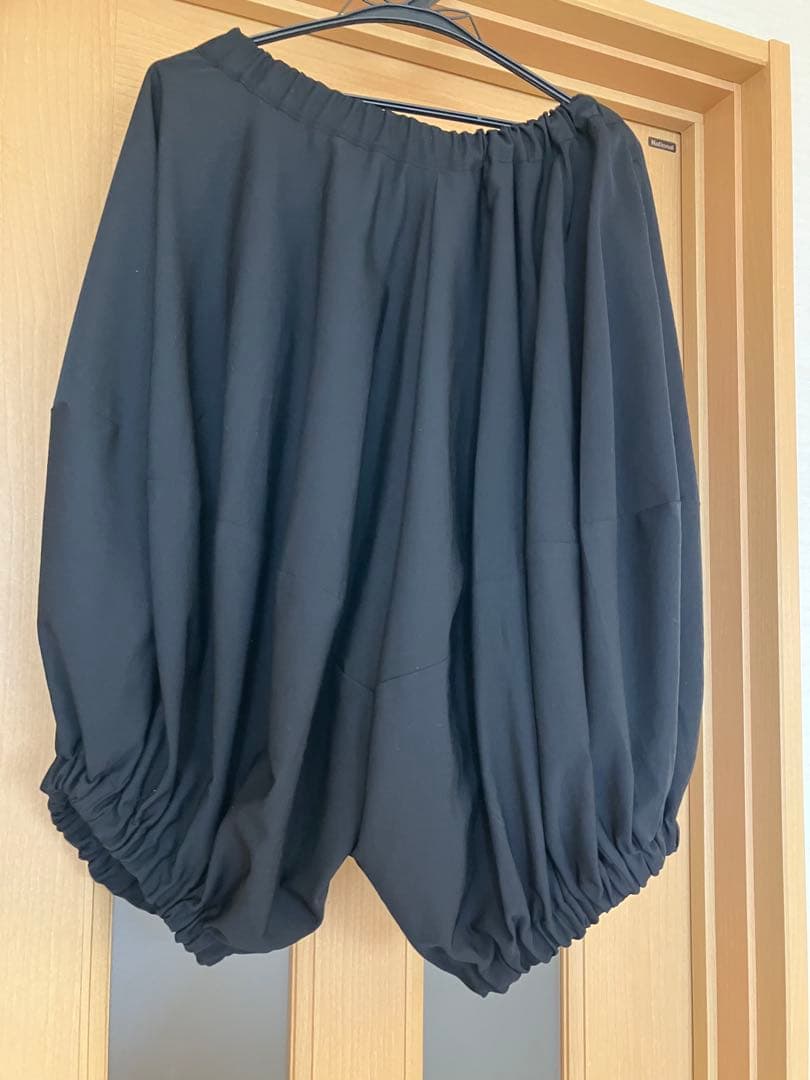 COMME des GARÇONS 黒 ガウチョパンツ