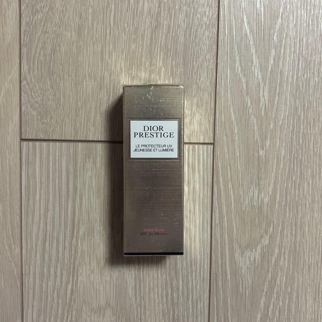 【新品未開封】ディオール プレステージホワイト ルプロテクターUV ルミエール