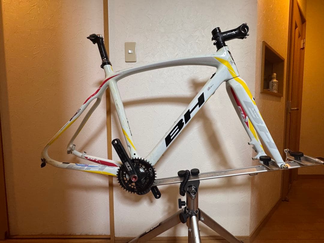 李*一様 BH 弱虫ペダルサイクリングチームフレーム　前田公平選手　支給　非売品