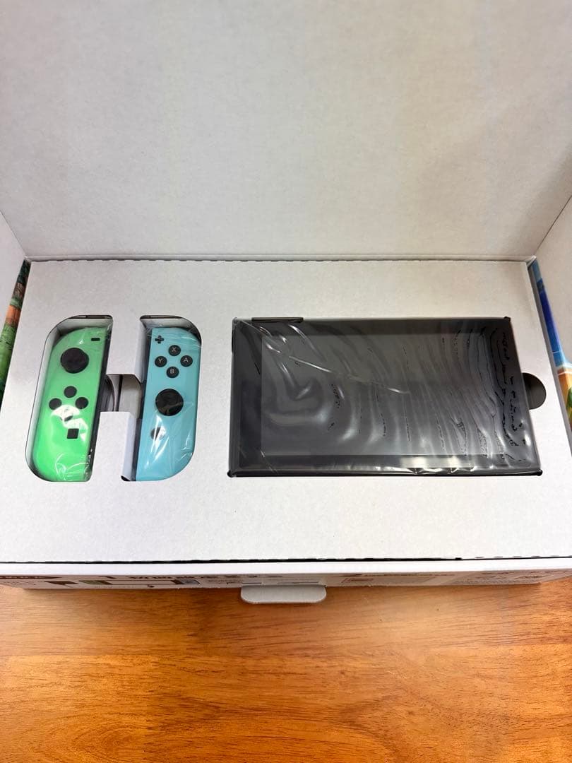 【新品】Nintendo Switch 同梱版　どうぶつの森セット