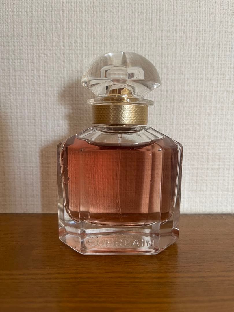 Guerlain モンゲラン香水 八角形クリスタルボトル