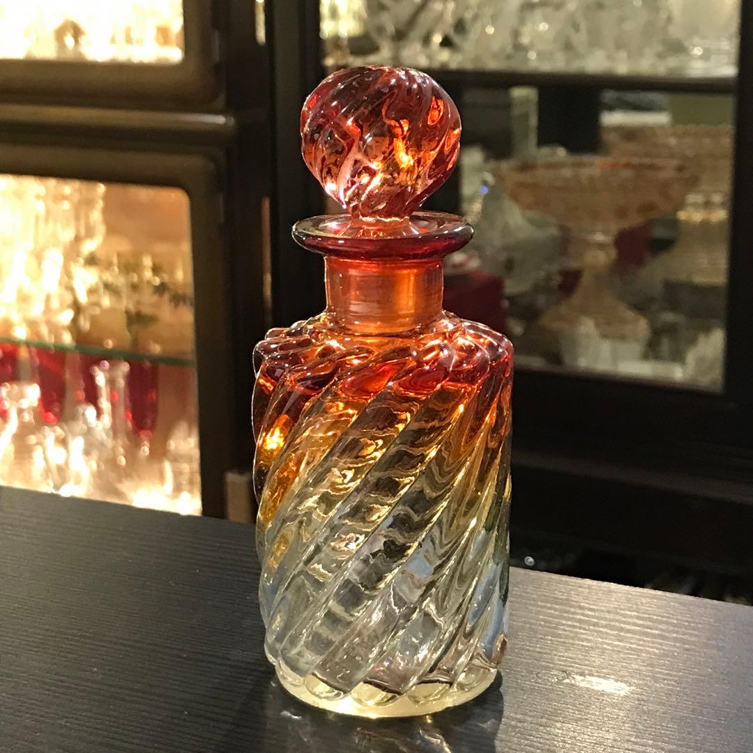 美オールドバカラBACCARATバンブーBambou赤から無色のフラコーン