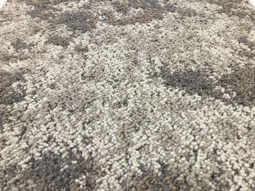 てる　タイルカーペット３0枚　新品・未使用　国内メーカー　アウトレット