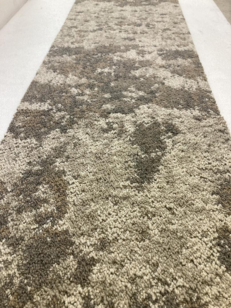 てる　タイルカーペット３0枚　新品・未使用　国内メーカー　アウトレット