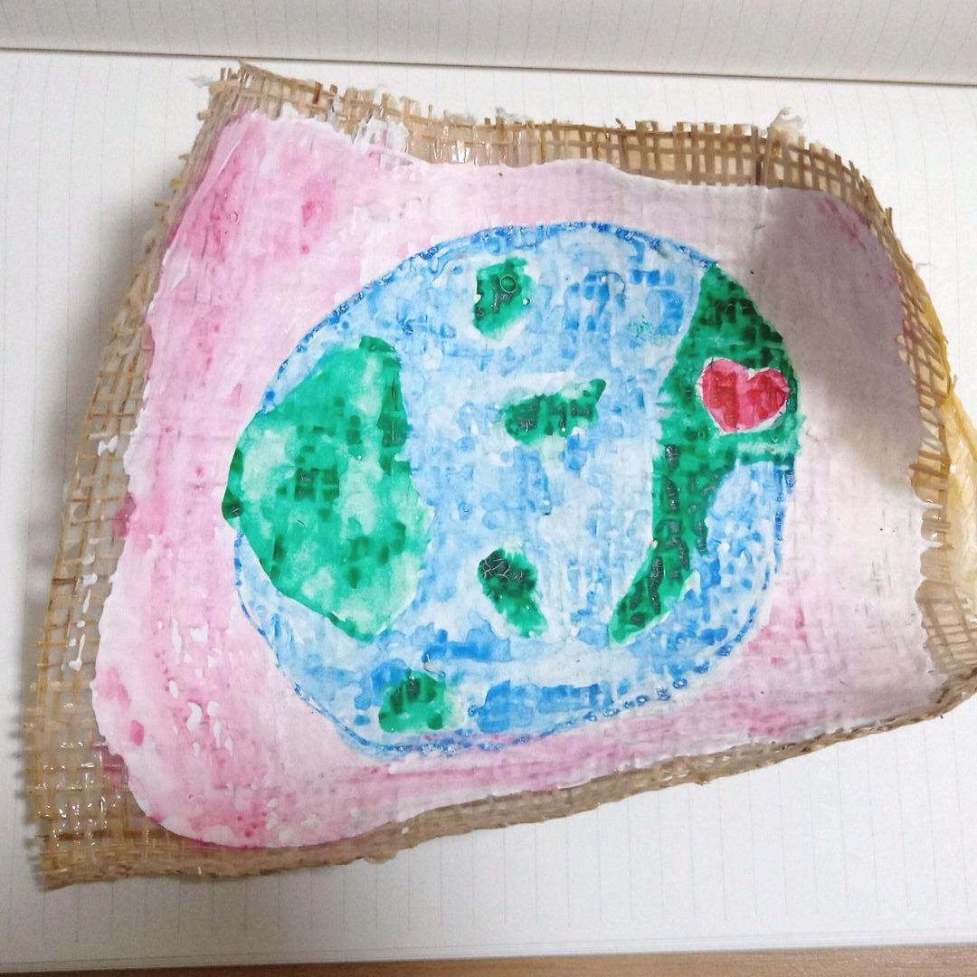 作品・小さな世界の大きな出来事