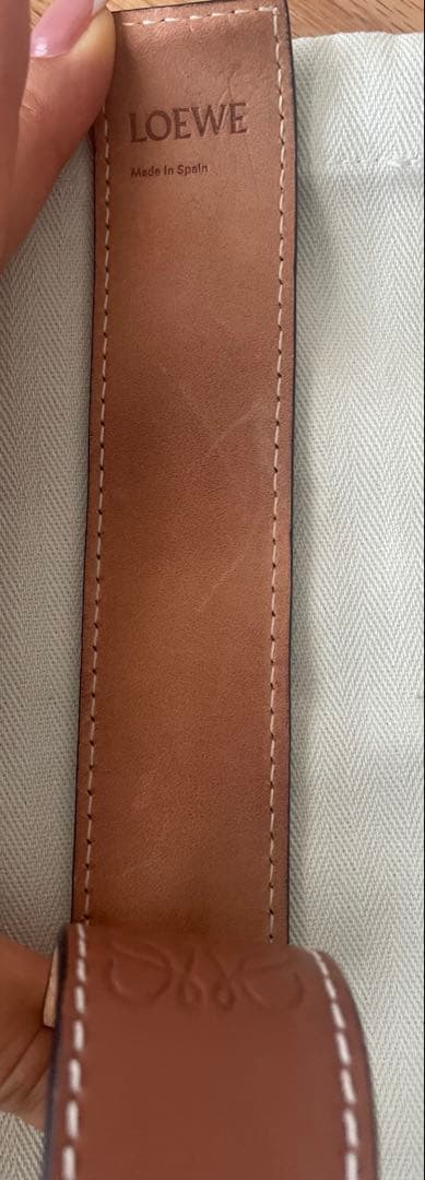 ロエベ　ブラウンレザーバングル