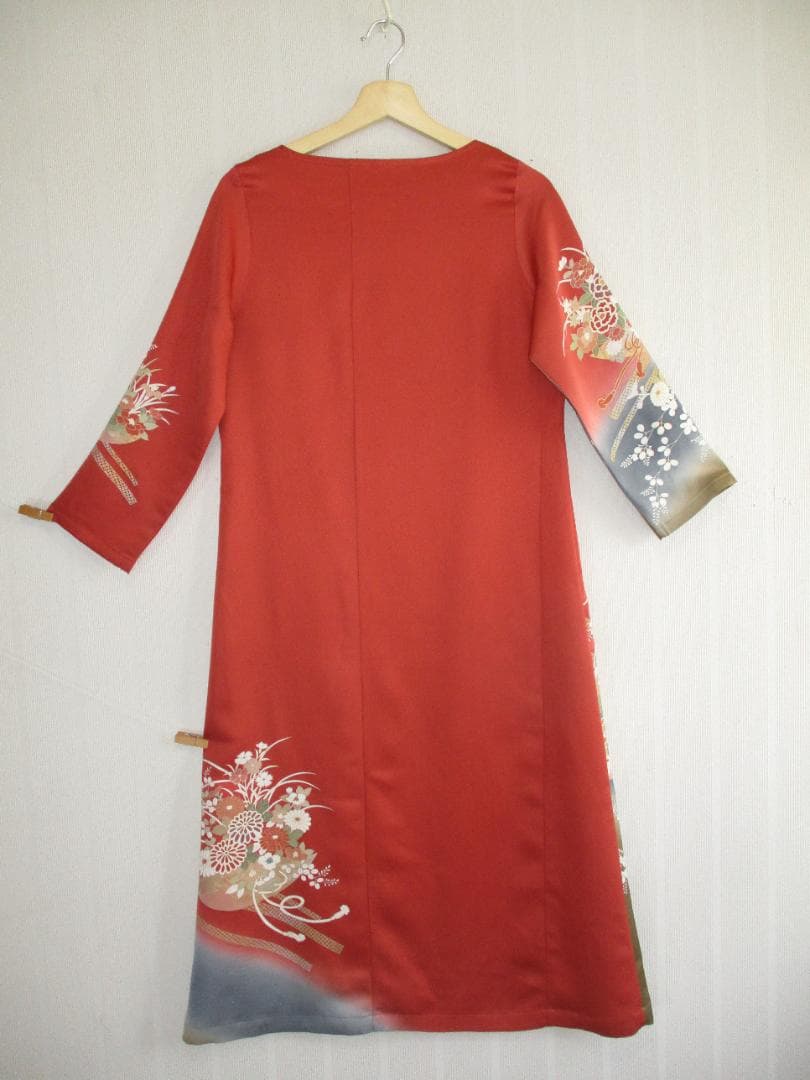 Ｍ～Ｌサイズ　訪問着からの着物リメイクドレスです　着丈１１９cm