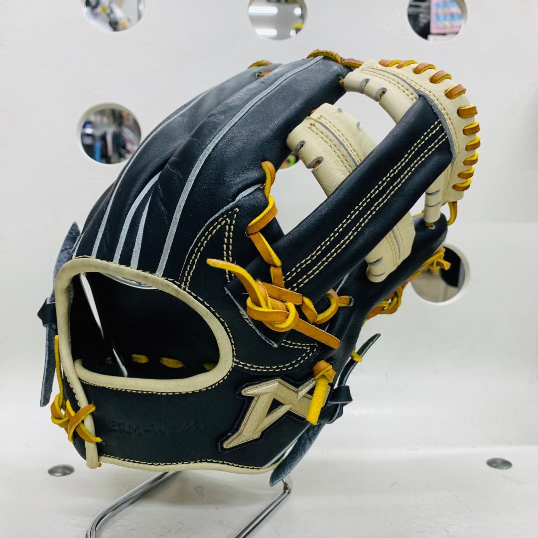 アトムズ　ACN-066　066型　軟式　内野手用　牧選手愛用メーカー　型付け済