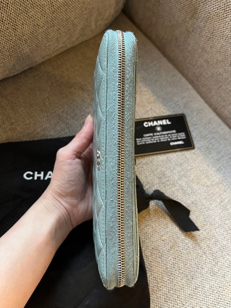 CHANEL キャビアスキン　キルティングレザー　長財布 ミントグリーン　30番