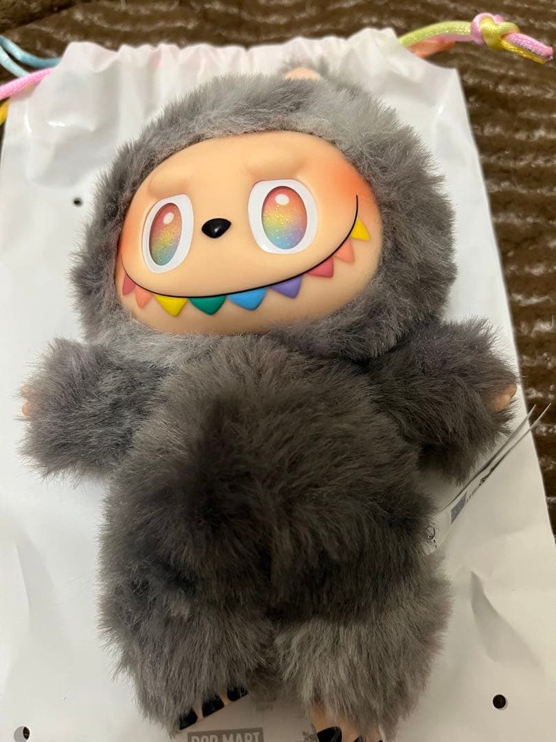 正規品　Labubu The Monsters ラブブシークレット