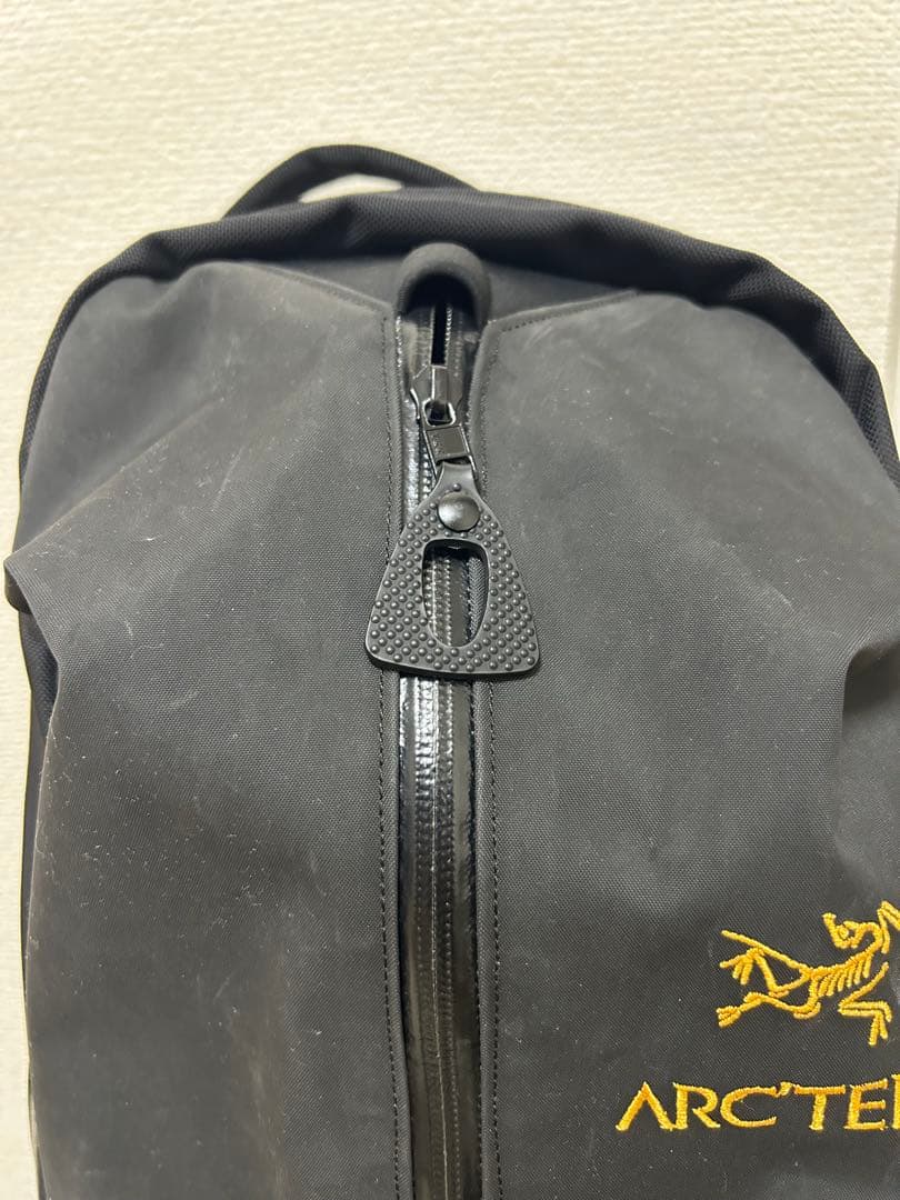 ARC'TERYX ブラック バックパック　アロー22