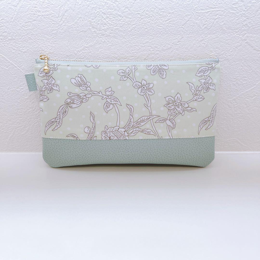 【K☆ページ】リバティ　縮小セリーヌ　リボンチャーム付き楕円底バッグ