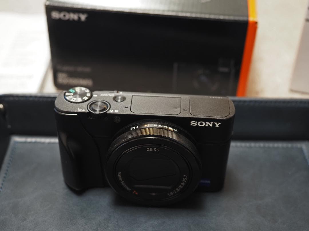 ソニーサイバーショット DSC-RX100M3