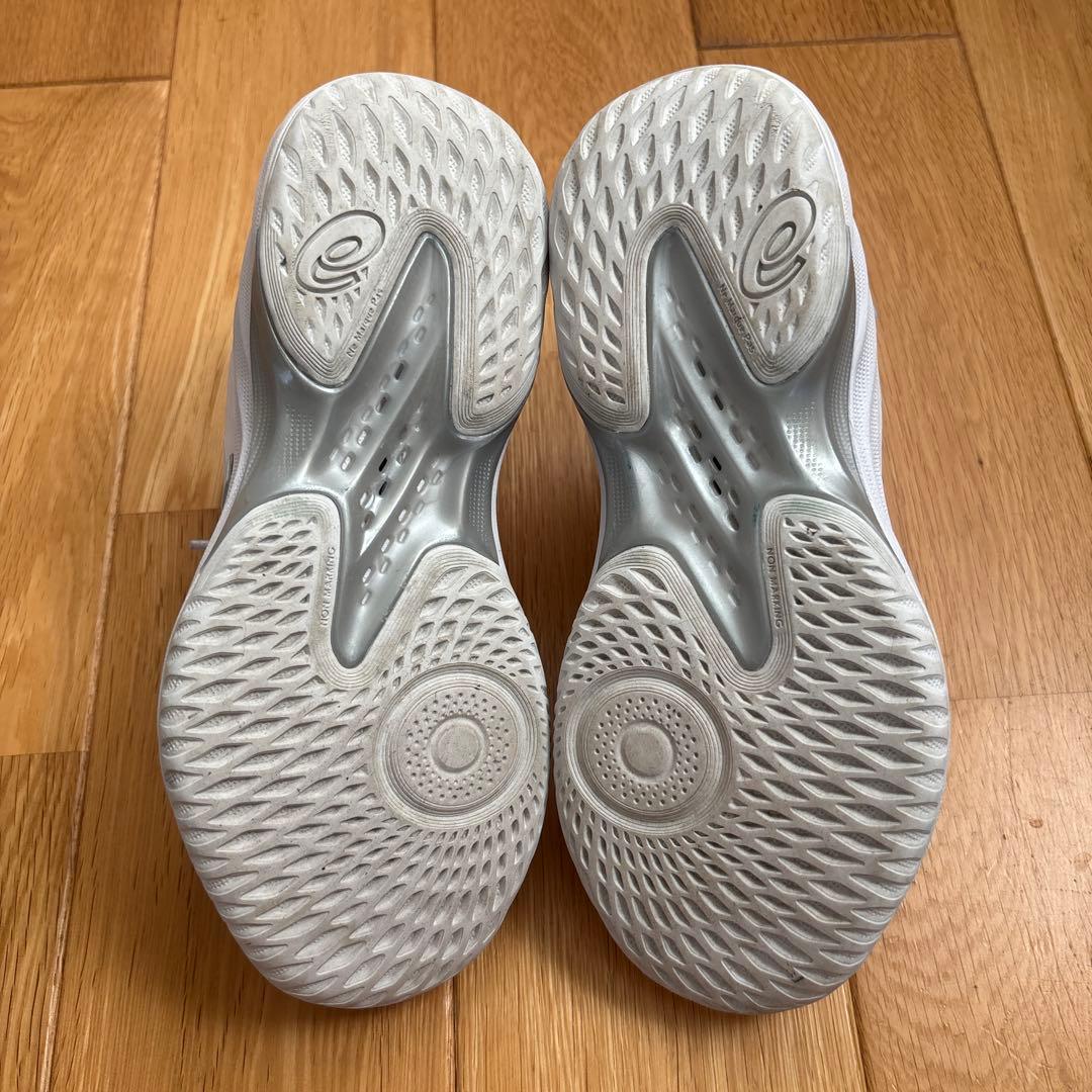 美品　asics バスケットボール　シューズGELHOOP ナロー スリム