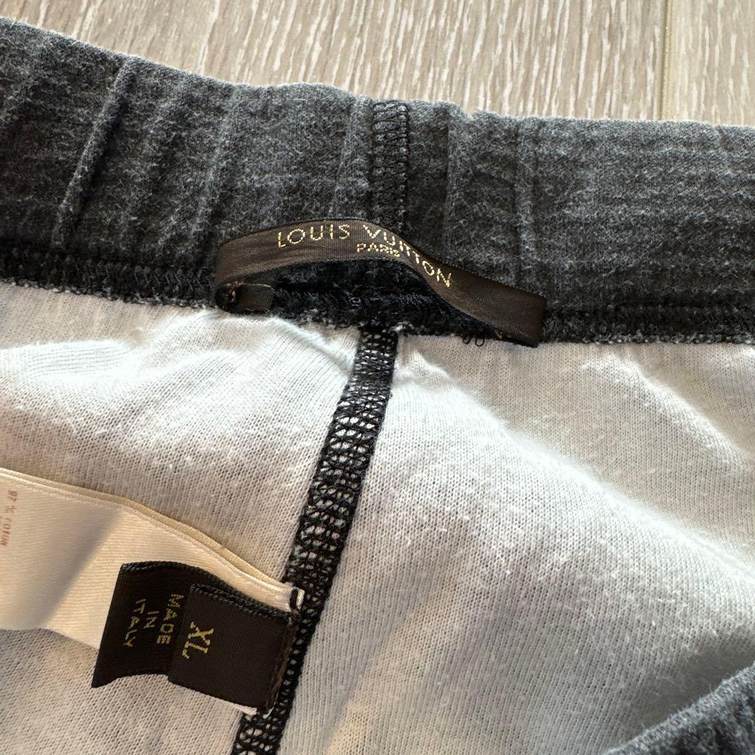VUITTONダークグレー ショートパンツ⚠️訳あり
