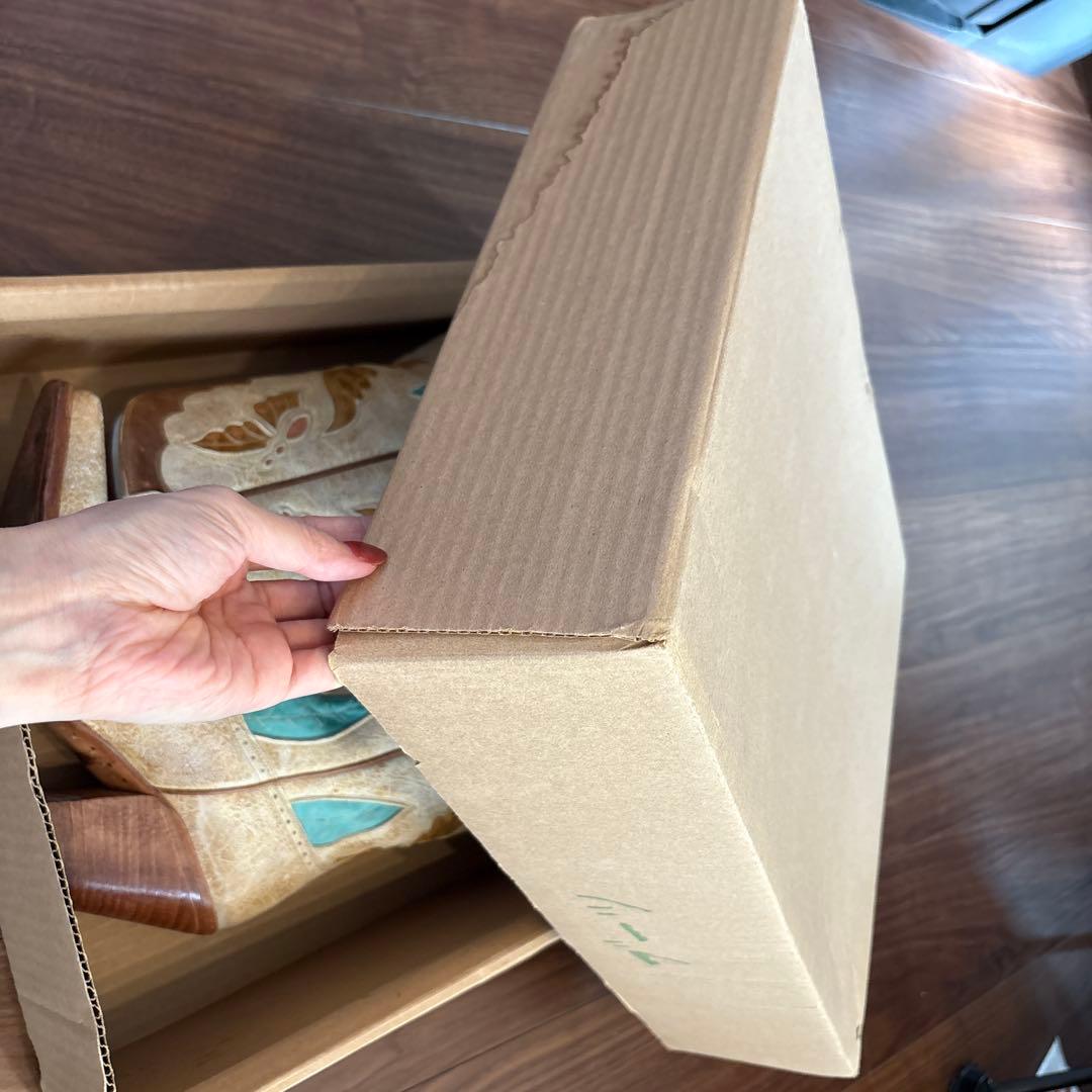 【豆福さま検討中】バタフライモチーフ ウエスタンブーツ24センチ程度