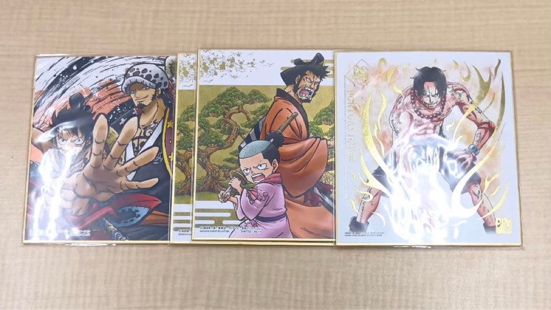 ❶ワンピース 紙類 ステッカー 輩缶バッジ マスコットなど まとめ売り