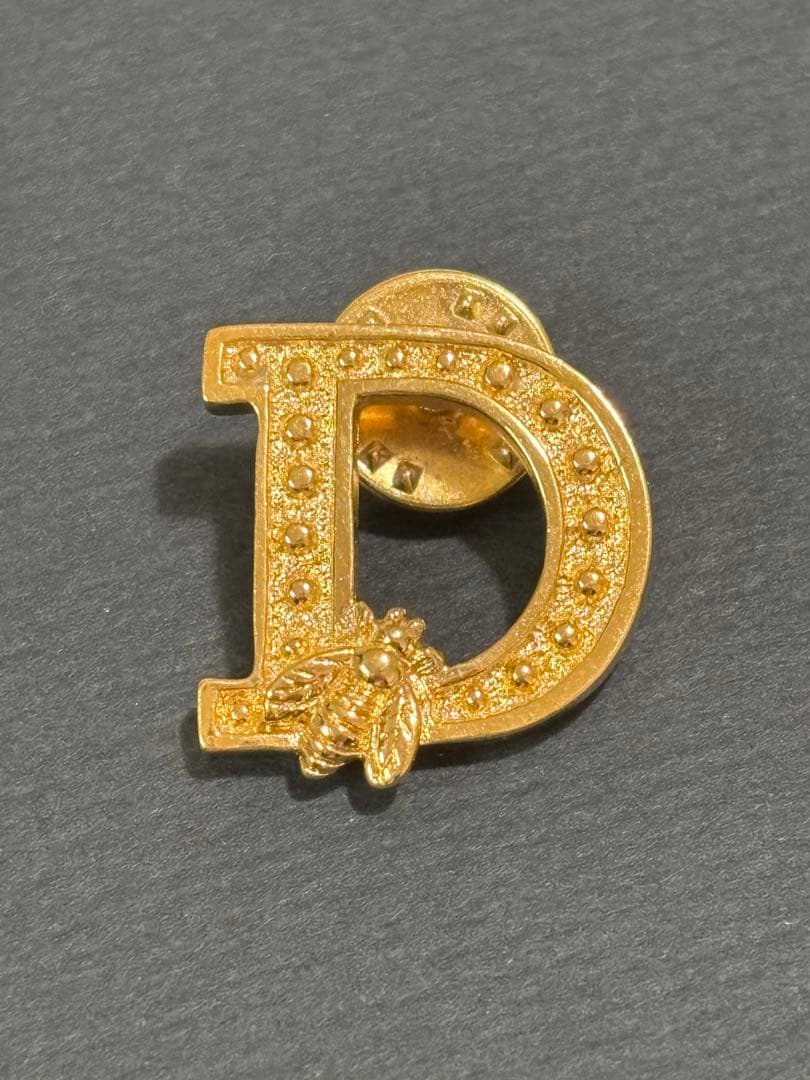 クリスチャン　ディオール　dior ピンブローチ　蜂　ビー　Dロゴ　ゴールド