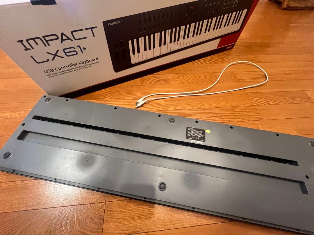 Nektar Technology IMPACT LX61+ MIDIキーボード