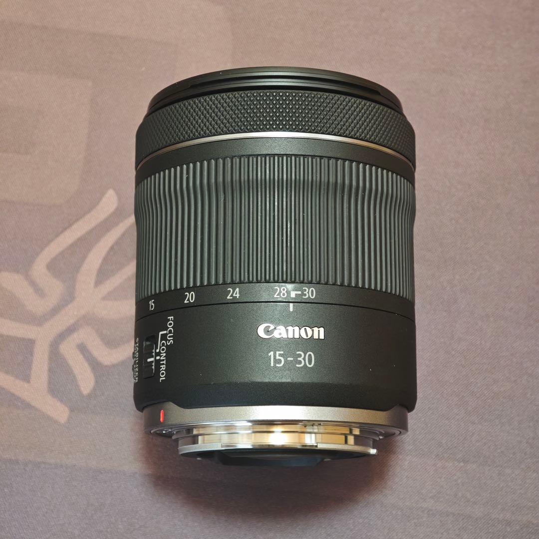 キヤノン CANON RF15-30mm F4.5-6.3 IS STM